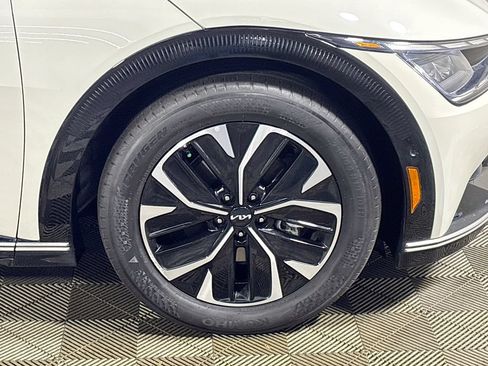 Used 2022 Kia EV6 Wind w/ Wind Technology Package AWD/4WD image 23