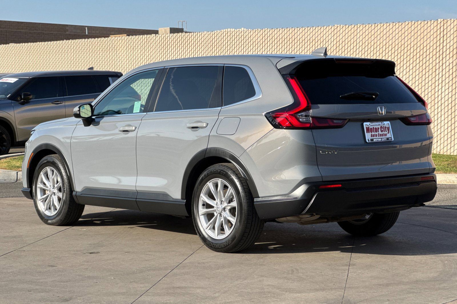 Used 2025 Honda CR-V EX-L image 6