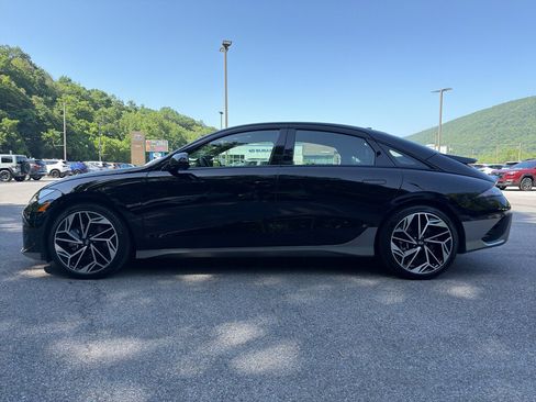 Used 2023 Hyundai Ioniq 6 Limited w/ Cargo Package RWD image 4