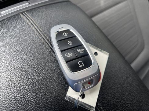 Used 2023 Hyundai Santa Cruz SEL Premium AWD/4WD image 43