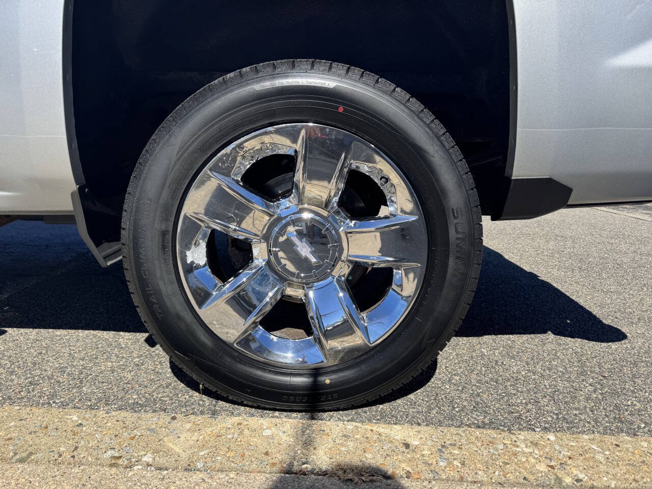 Used 2018 Chevrolet Silverado 1500 LTZ w/ Sport Package AWD/4WD image 6