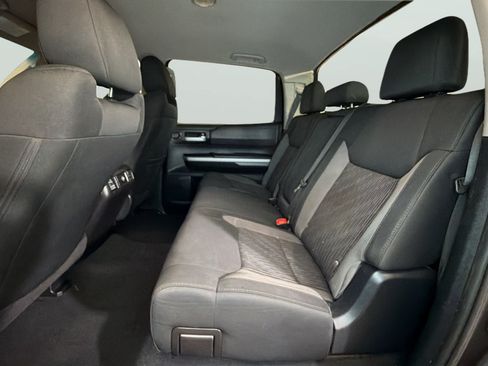 Used 2015 Toyota Tundra SR5 w/ SR5 Upgrade Package AWD/4WD image 32