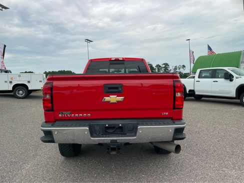 Used 2015 Chevrolet Silverado 2500 LTZ w/ Duramax Plus Package AWD/4WD image 6