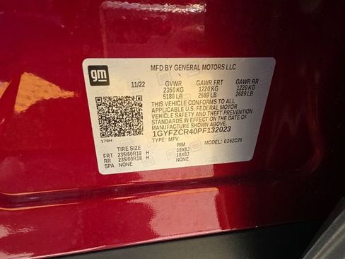 Used 2023 Cadillac XT4 Premium Luxury w/ Enhanced Visibility Package FWD image 29