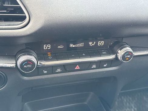 Used 2023 MAZDA CX-30 AWD 2.5 S w/ Premium Package image 24