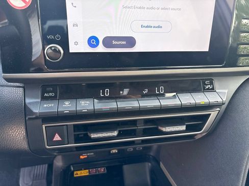 Used 2025 Toyota Camry LE FWD image 17