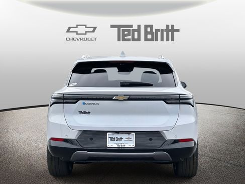 New 2026 Chevrolet Equinox EV LT image 5