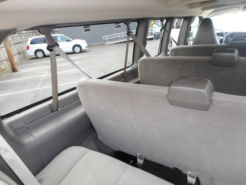 Used 2016 Chevrolet Express 3500 LT w/ LT Preferred Equipment Group image 18