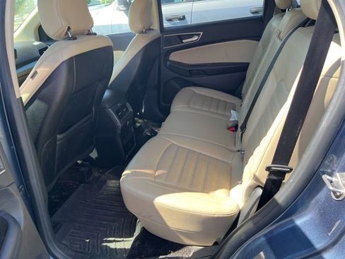 Used 2018 Ford Edge SEL w/ Equipment Group 201A FWD image 6
