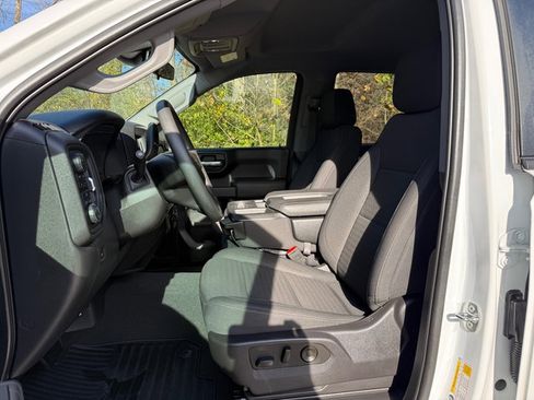 Used 2024 Chevrolet Silverado 1500 Custom Trail Boss image 13