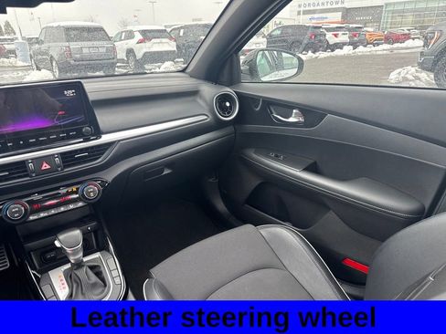 Used 2022 Kia Forte GT-Line w/ GT-Line Premium Package image 12