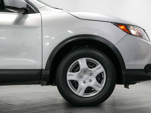 Used 2019 Nissan Rogue Sport S FWD image 9