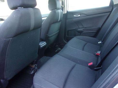 Used 2018 Honda Civic EX image 7