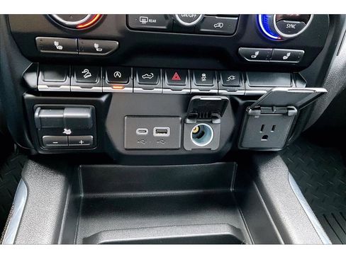 Used 2021 Chevrolet Silverado 1500 RST image 16