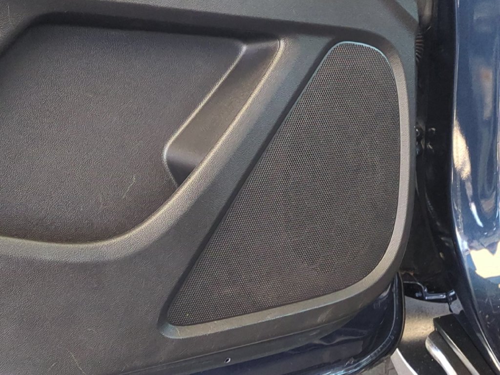 Used 2023 Chevrolet Traverse LT FWD image 26