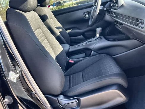 Certified 2025 Honda HR-V LX image 12