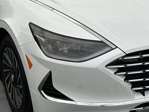 Used 2022 Hyundai Sonata Limited image 10