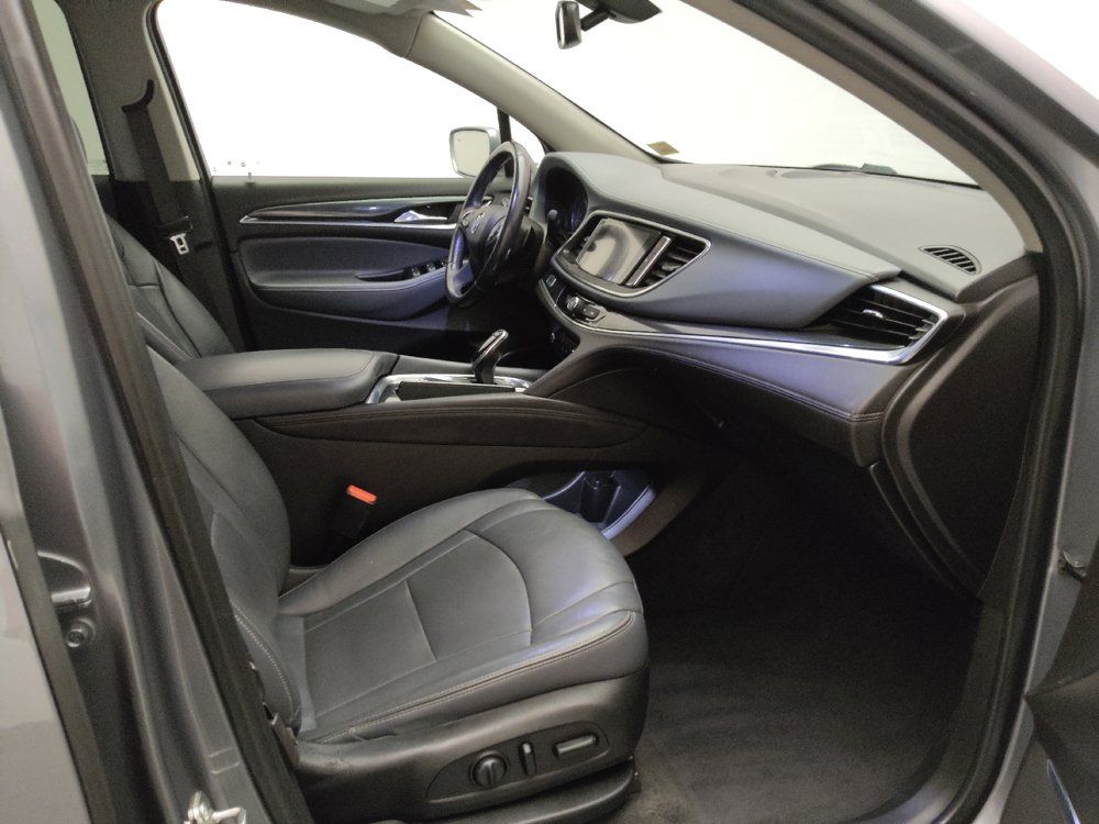 Used 2019 Buick Enclave Essence FWD image 21