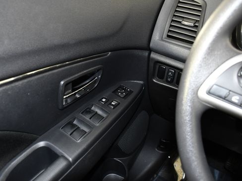 Used 2022 Mitsubishi Outlander Sport ES AWD/4WD image 33