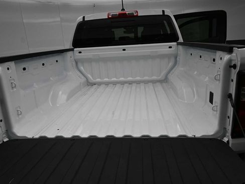 New 2026 GMC Canyon Elevation AWD/4WD image 13