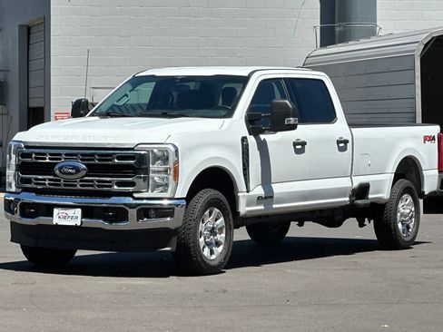 Used 2023 Ford F350 XLT w/ FX4 Off-Road Package AWD/4WD image 8