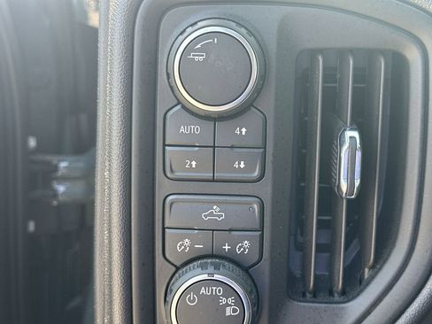 Used 2026 Chevrolet Silverado 1500 Custom Trail Boss AWD/4WD image 29