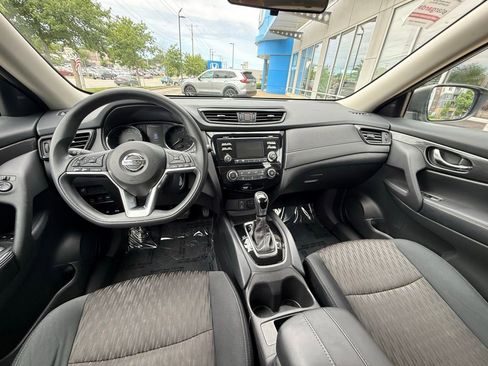 Used 2017 Nissan Rogue S AWD/4WD image 6