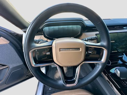Used 2023 Land Rover Range Rover Sport SE image 22