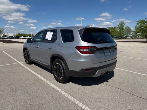 Certified 2025 Honda Pilot EX-L image 6
