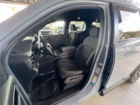 Certified 2025 Honda Pilot Sport image 14
