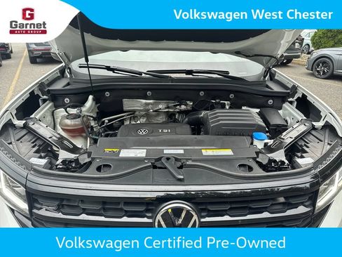 Certified 2023 Volkswagen Atlas Cross Sport SEL R-Line AWD/4WD image 37