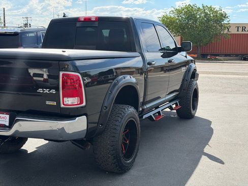 Used 2018 RAM 1500 Laramie w/ Convenience Group AWD/4WD image 5