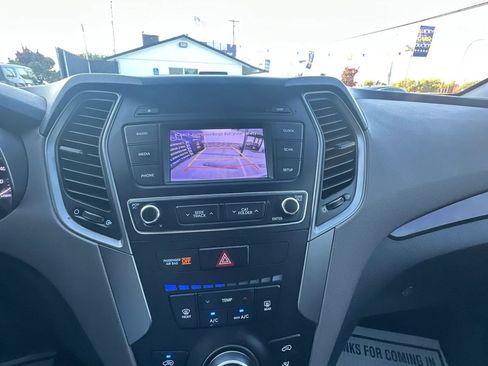 Used 2017 Hyundai Santa Fe Sport FWD image 22