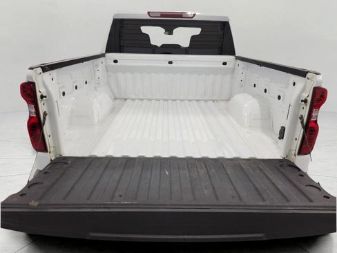 Used 2024 Chevrolet Silverado 1500 LT image 16