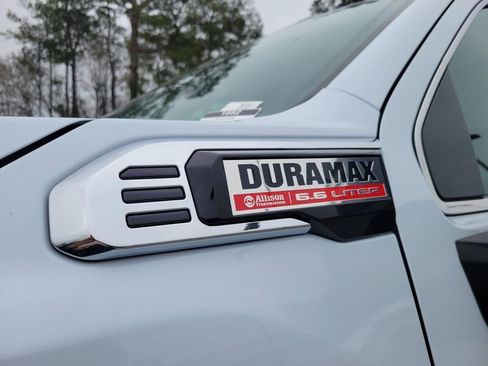 New 2026 GMC Sierra 3500 Denali w/ Denali Reserve Package image 11