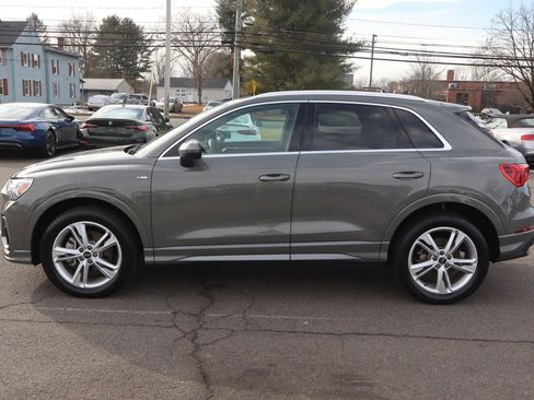 Used 2023 Audi Q3 2.0T Premium w/ Convenience Package image 8