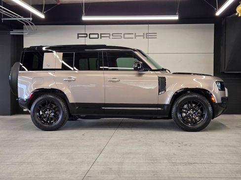 Used 2023 Land Rover Defender 110 X-Dynamic SE AWD/4WD image 29