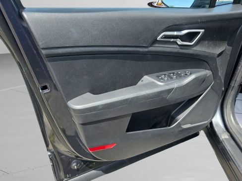Used 2023 Kia Sportage LX AWD/4WD image 12