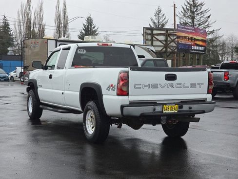 Used 2006 Chevrolet Silverado 2500 W/T image 4