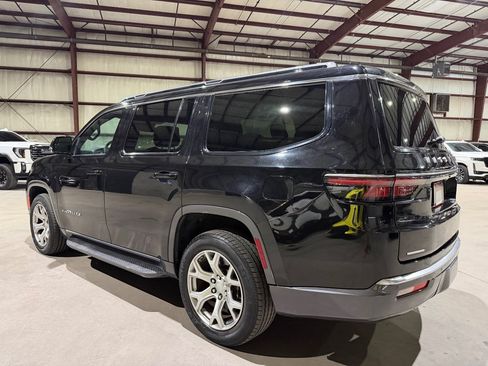 Used 2022 Jeep Wagoneer Series II AWD/4WD image 7
