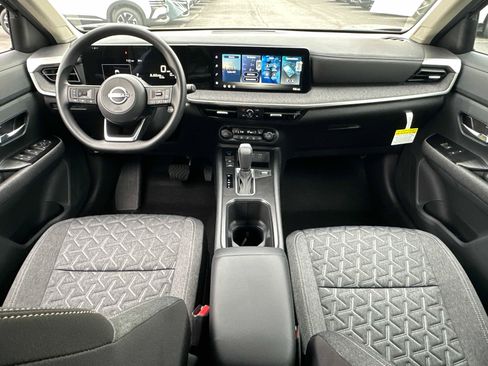 New 2026 Nissan Kicks SV w/ Cold Weather Package AWD/4WD image 30