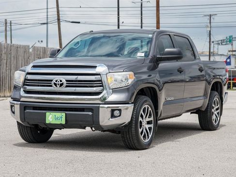 Used 2017 Toyota Tundra SR5 image 8
