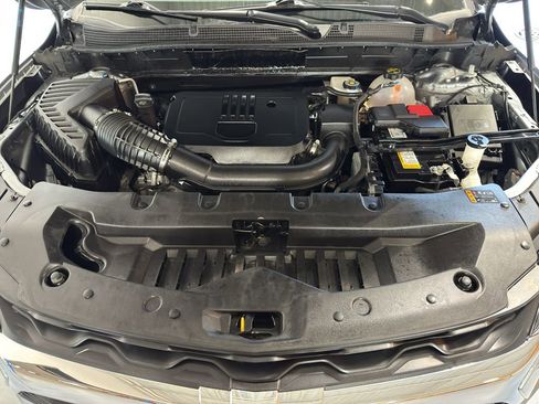 Used 2025 Chevrolet Blazer LT image 36