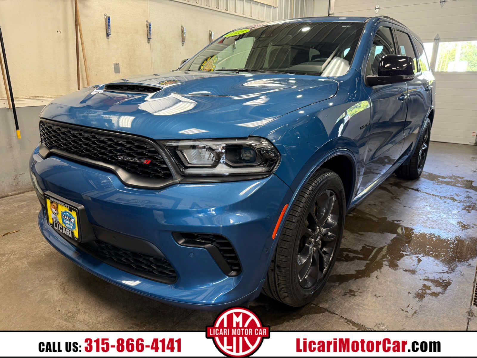 Used 2025 Dodge Durango R/T AWD/4WD image 1