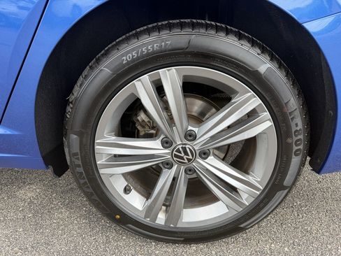 Used 2024 Volkswagen Jetta SE FWD image 27