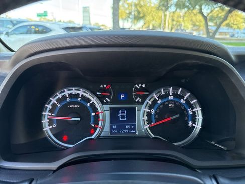 Used 2015 Toyota 4Runner Limited image 20