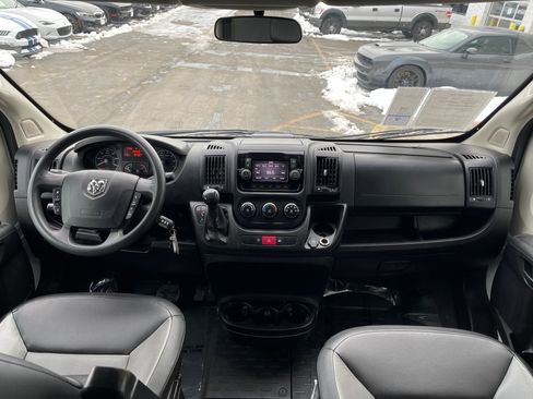 Used 2020 RAM ProMaster 2500 w/ Interior Convenience Group image 17