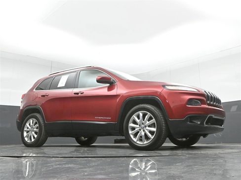 Used 2017 Jeep Cherokee Limited w/ Trailer Tow Group image 31