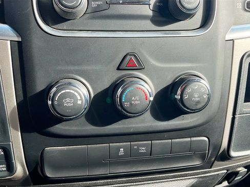 Used 2020 RAM 1500 Classic SLT AWD/4WD image 15