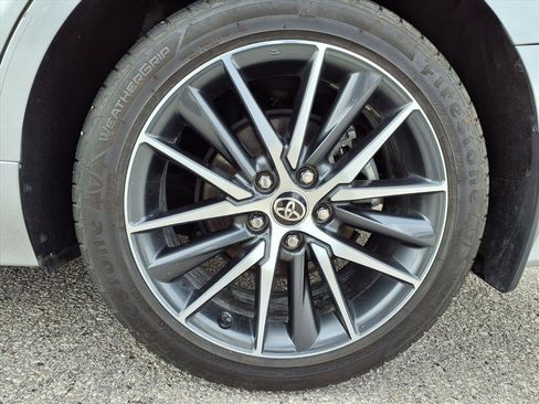 Used 2022 Toyota Camry XLE image 36